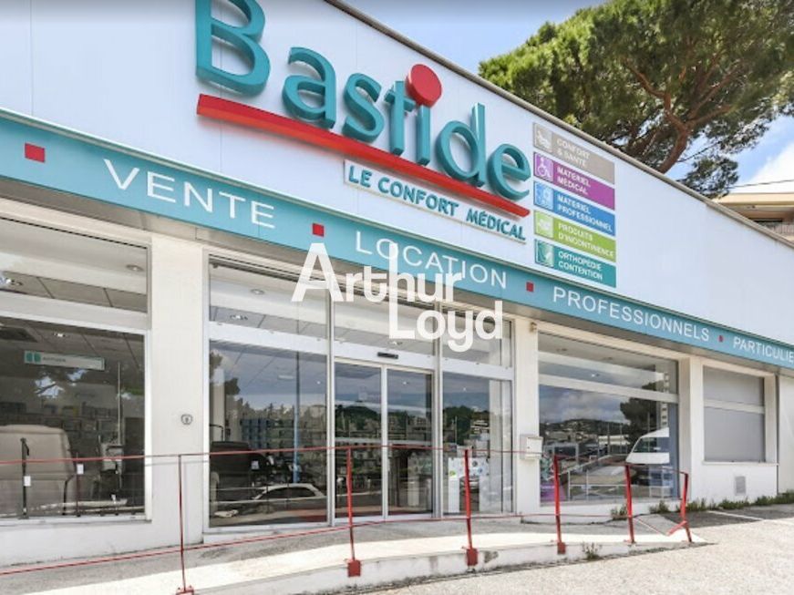 A louer local commercial 160 m² - Emplacement numéro 1 - Cannes