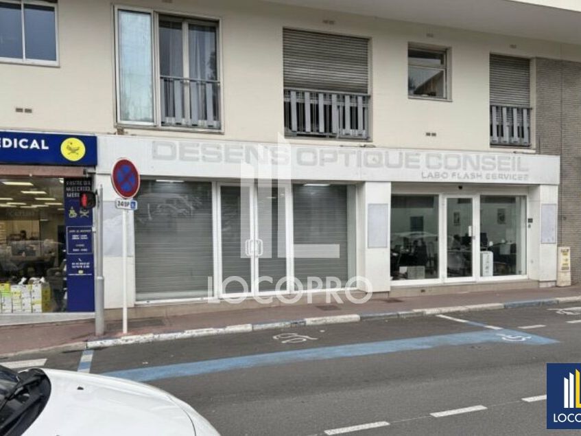 Location local commercial 142 m² non divisibles