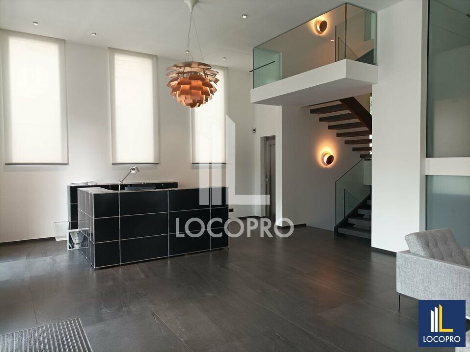 Vente bureaux 400 m² non divisibles