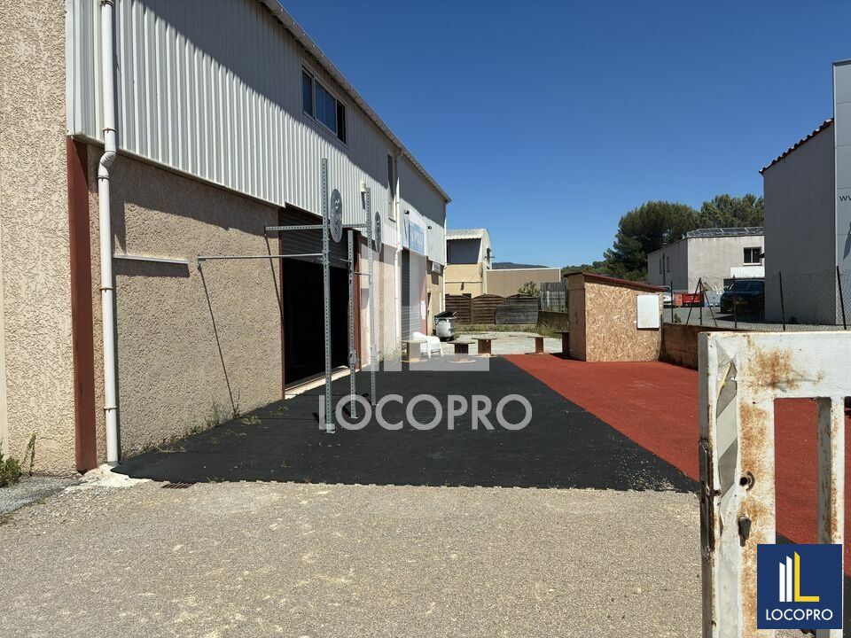 Location bureaux 200 m² non divisibles