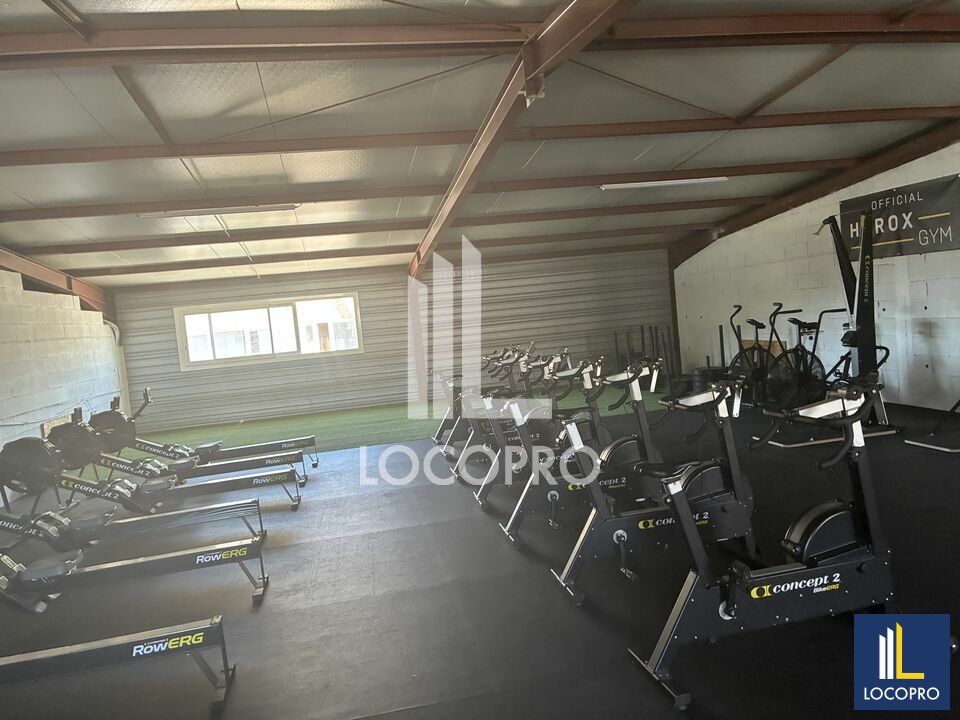 A LOUER - BUREAUX - 200 M2 - SAINT RAPHAEL