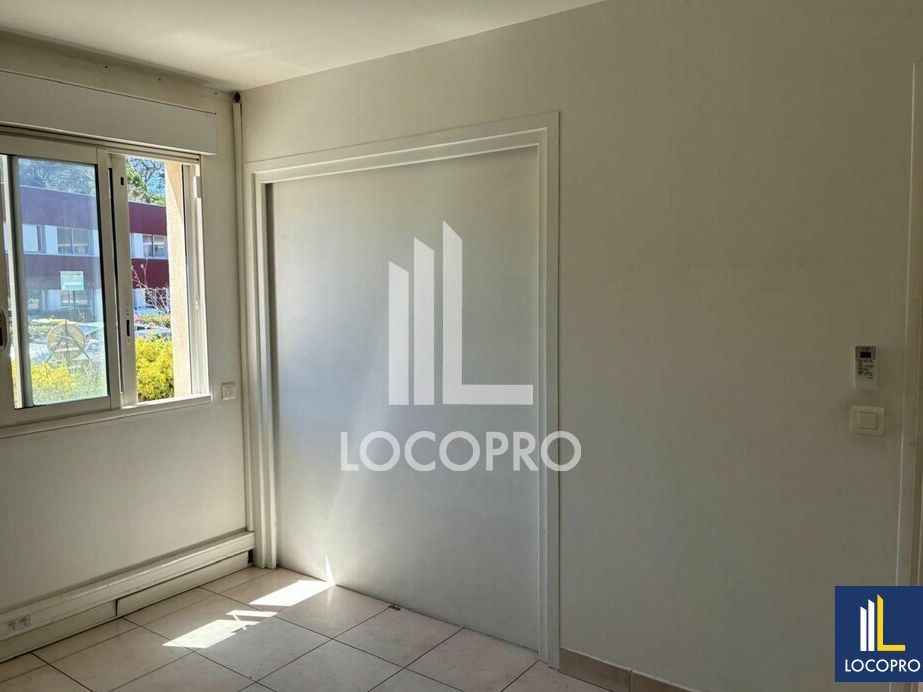 Location bureaux 35 m² non divisibles