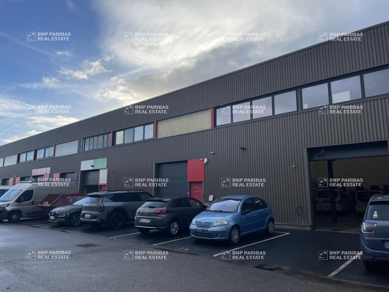 Vente Activité 200 m² non divisibles 69400 Limas