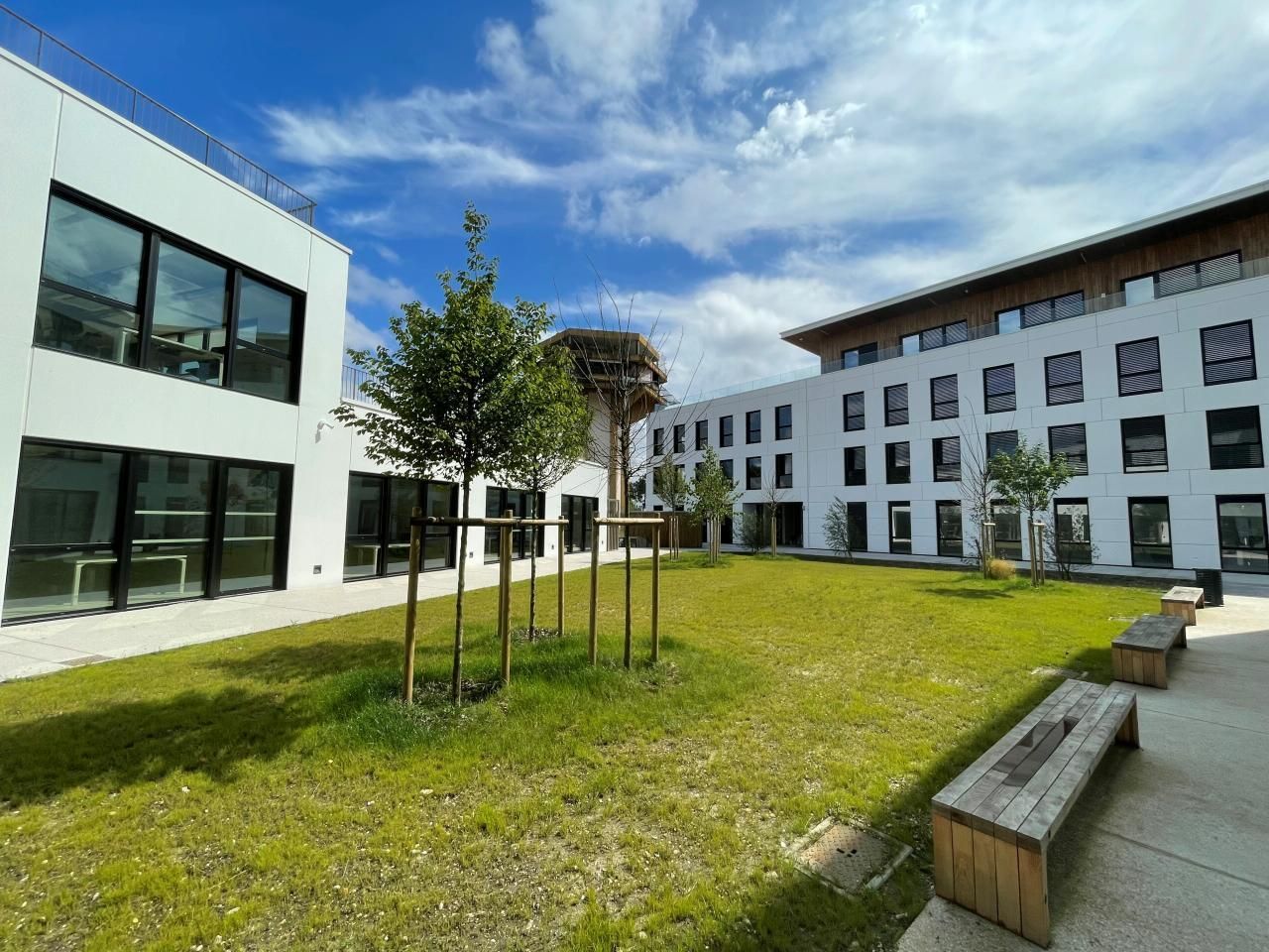 Location Bureaux 897 m² non divisibles 33610 Pessac