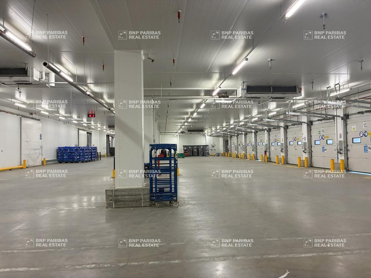 26644 m² pour cetentrepôts classe a en location à Aulnay-sous-bois