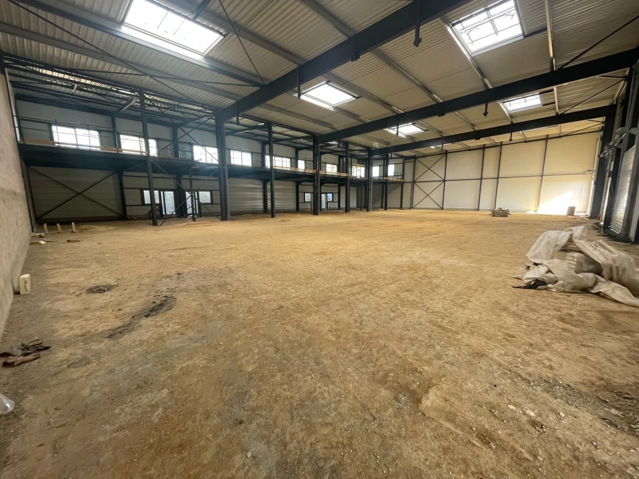 1133 m² pour ce activité en vente à Marines