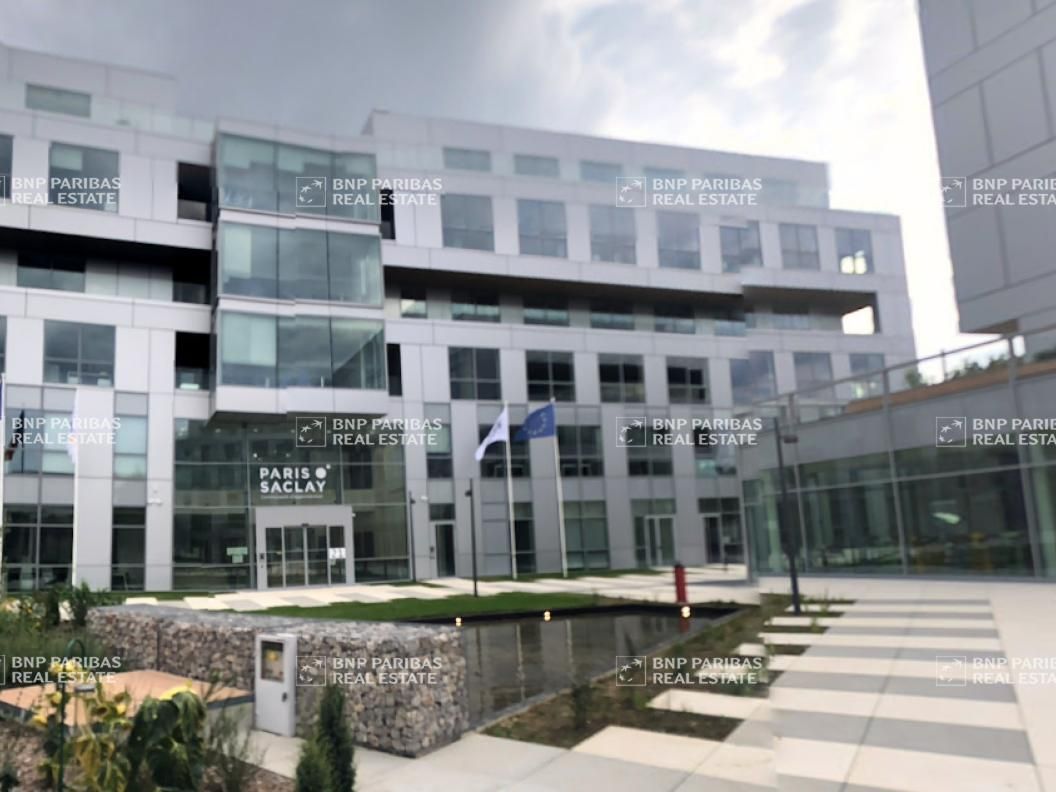 301 m² pour ce bureaux en location à Orsay