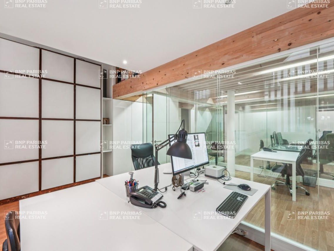 259 m² pour ce bureaux en vente à Paris