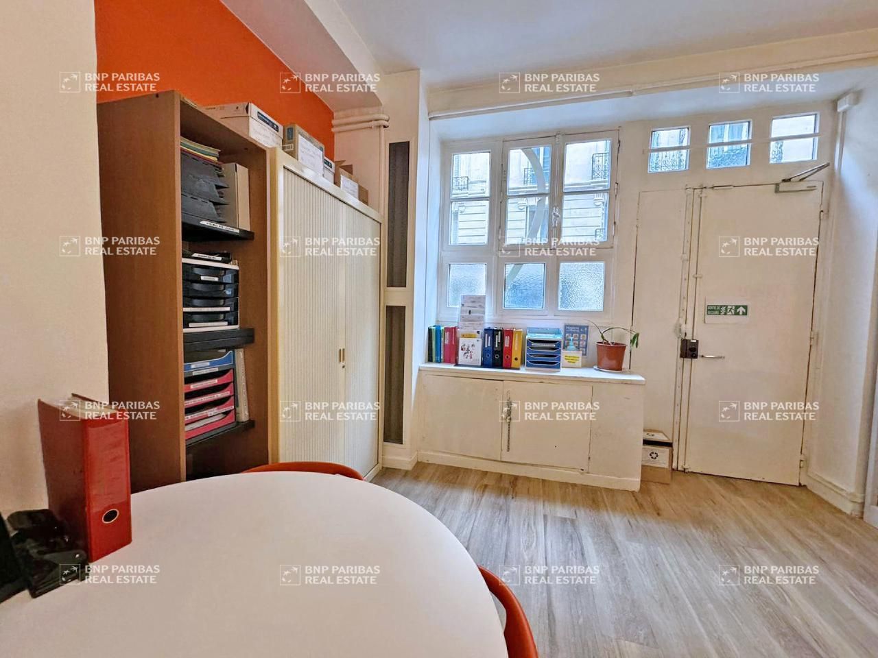 275.7 m² pour ce bureaux en vente à Paris