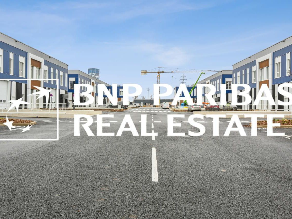 Location PME-PMI 2962 m² divisibles 77550 Moissy-cramayel