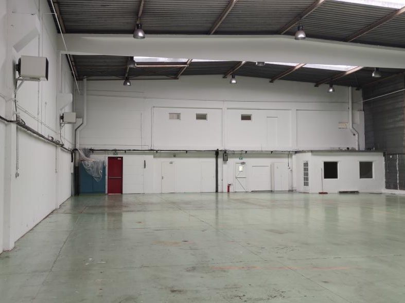 855 m² pour ce pme-pmi en location à Saint-ouen-l'aumône