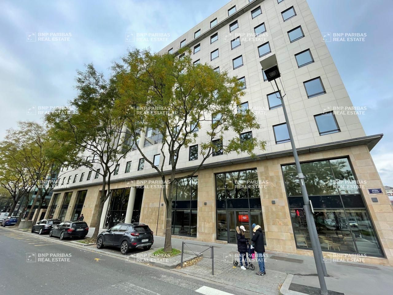 937 m² pour ce bureaux en location à Lyon