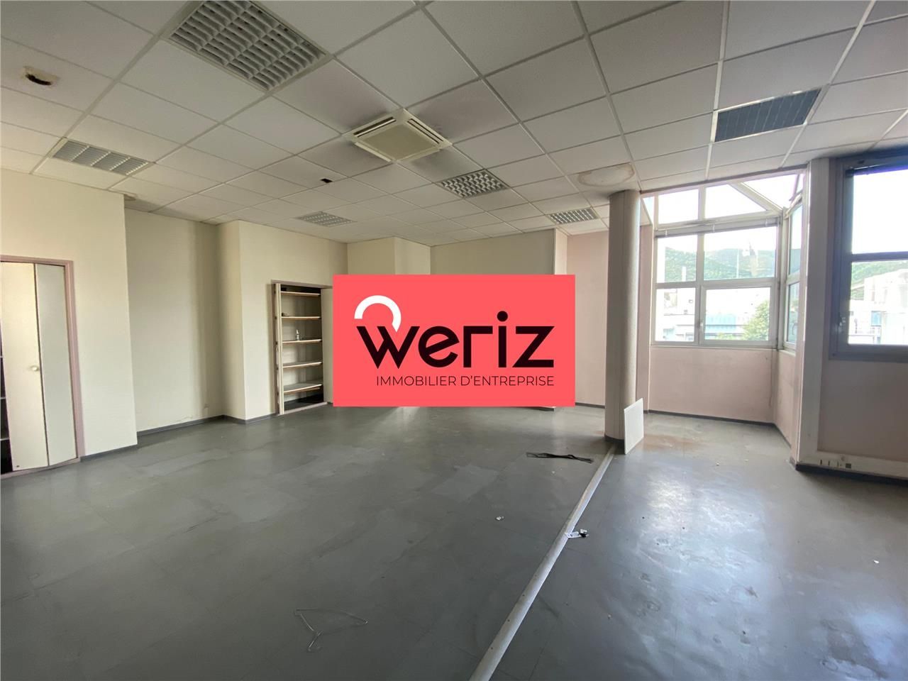 WERIZ, vous propose plusieurs surfaces de bureaux