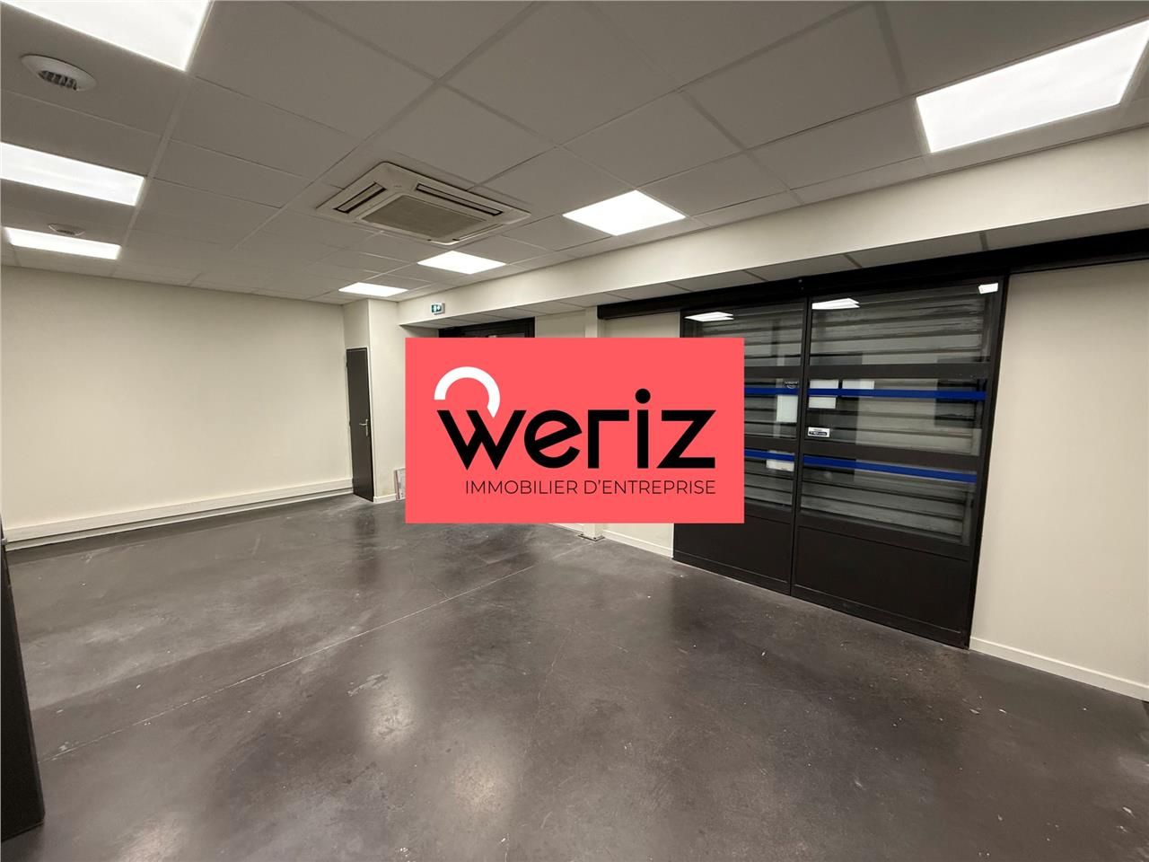 Situé dans le 15ème arrondissement, à proximité d