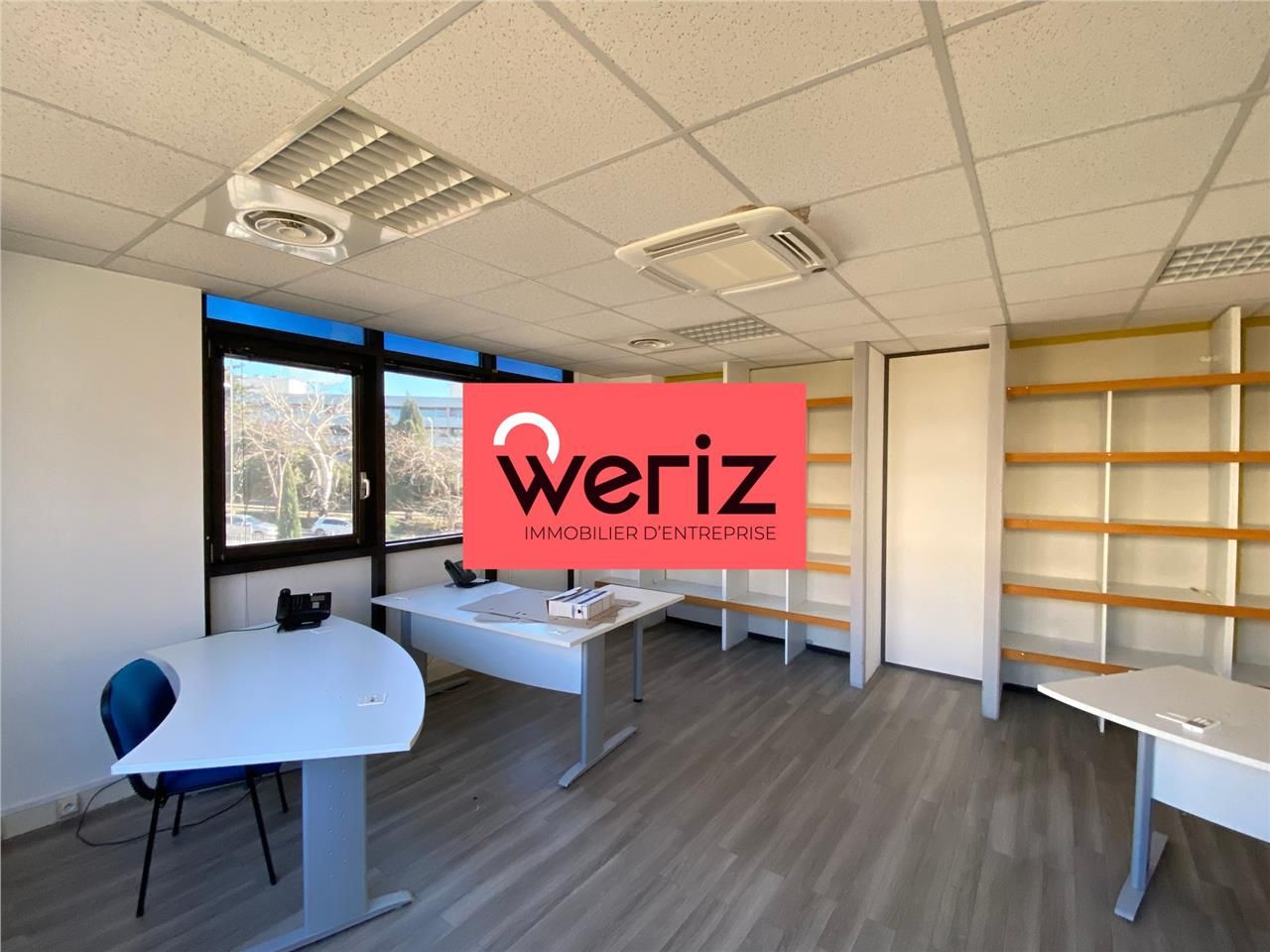 WERIZ vous propose à la vente un plateau de burea