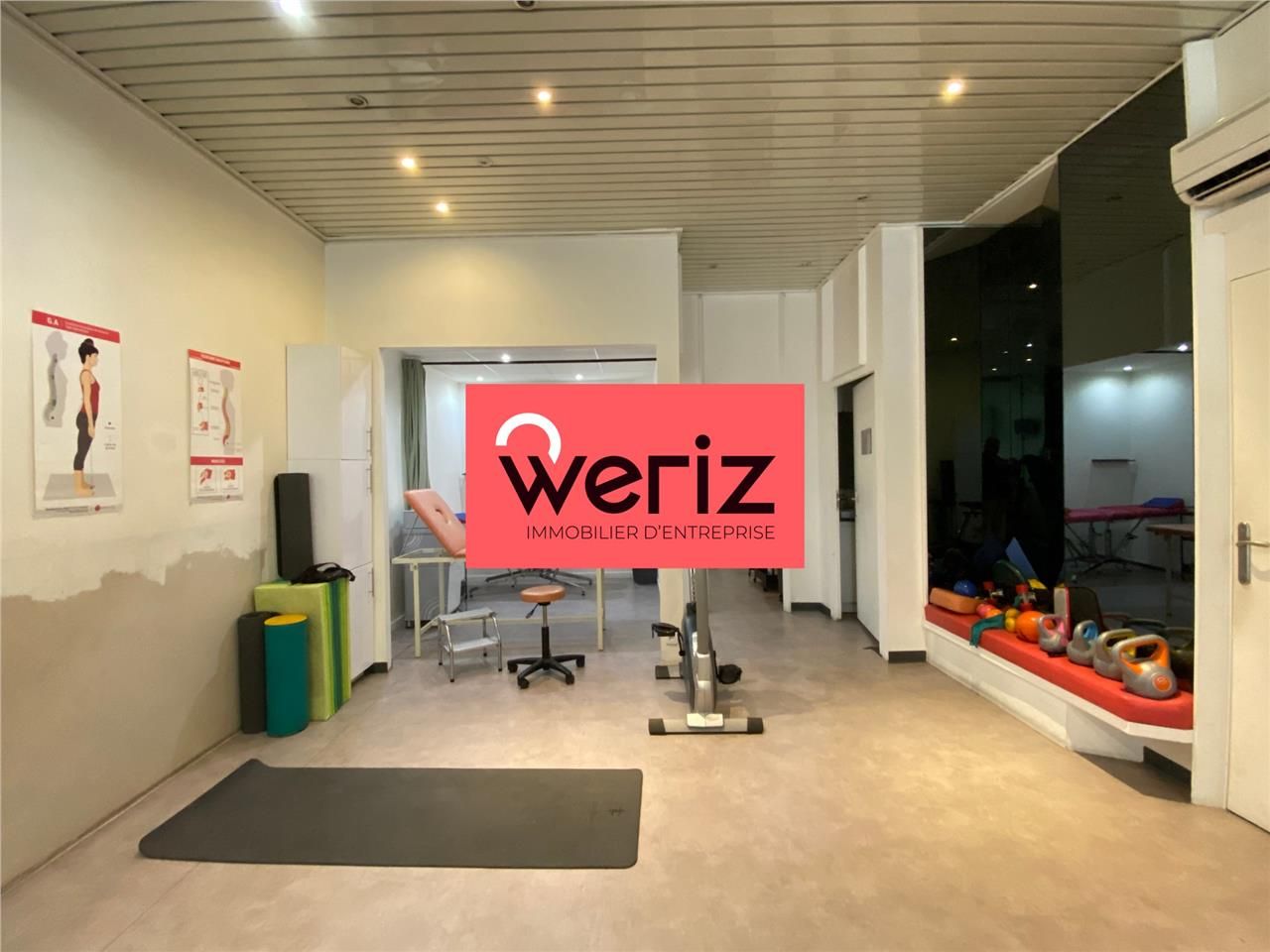 À louer, bureau d'une superficie de 138 m² non di