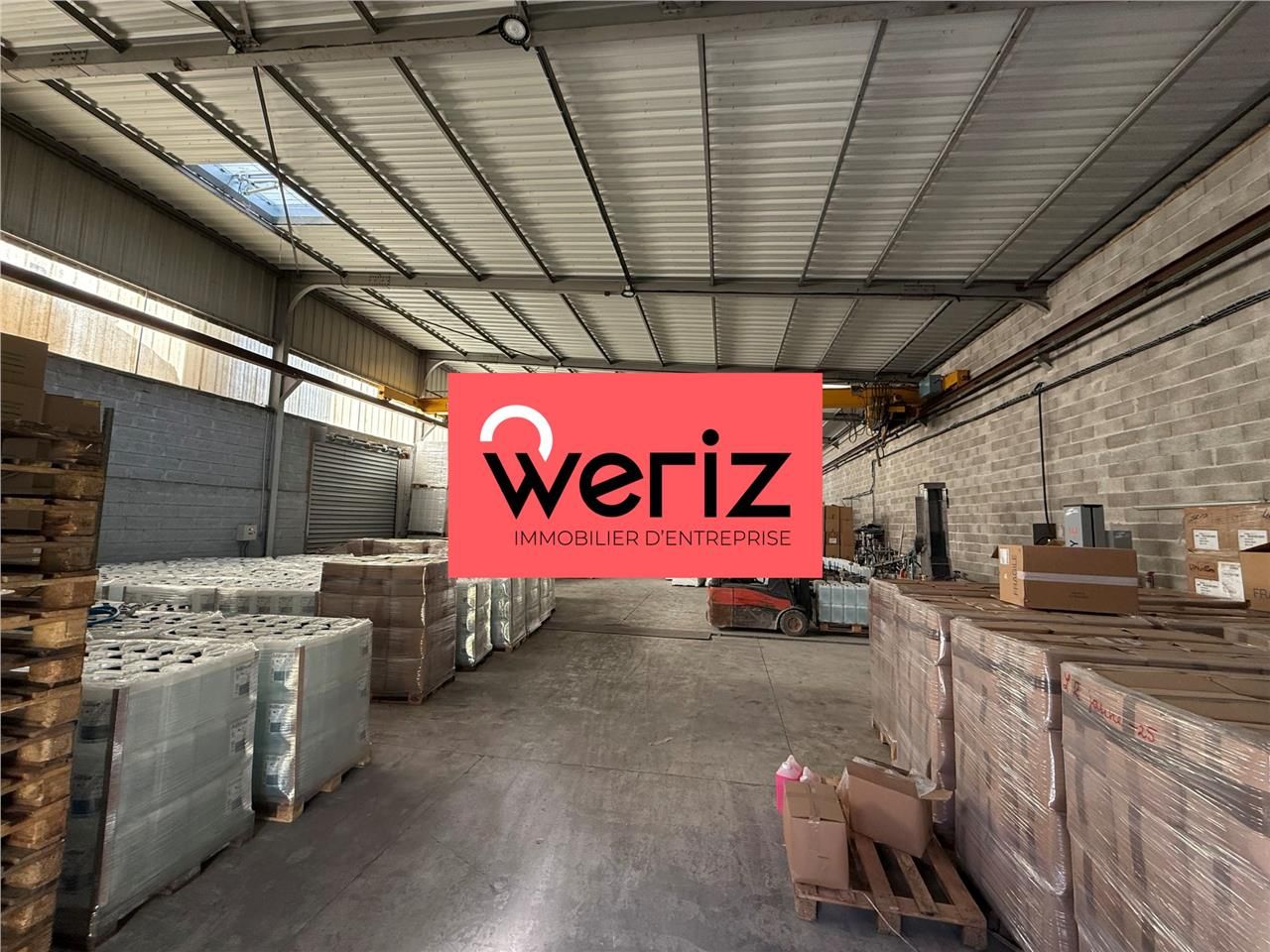 Situé en plein coeur de la ZI ESTROUBLANS, WERIZ,