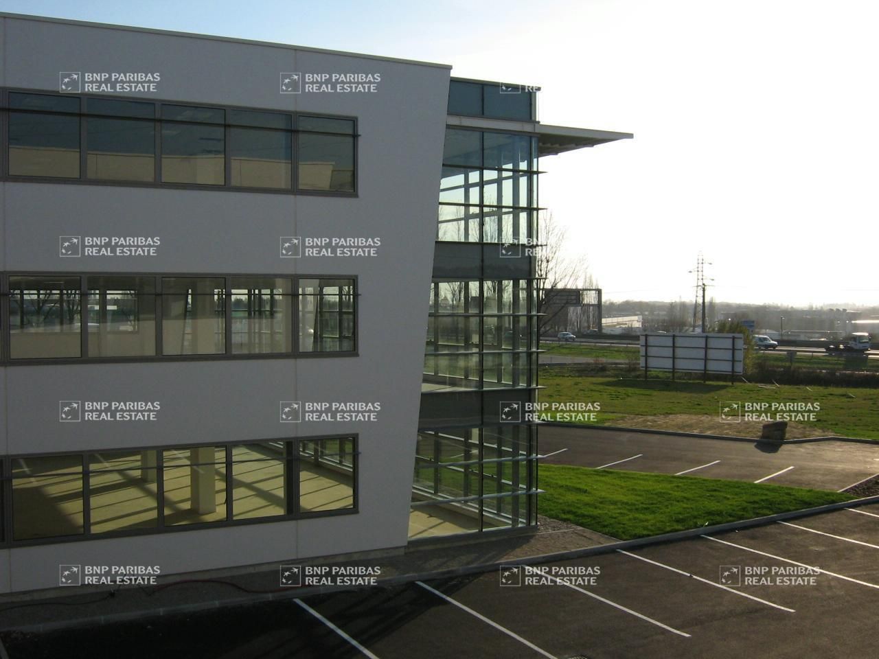 366 m² pour ce bureaux en location à Dardilly