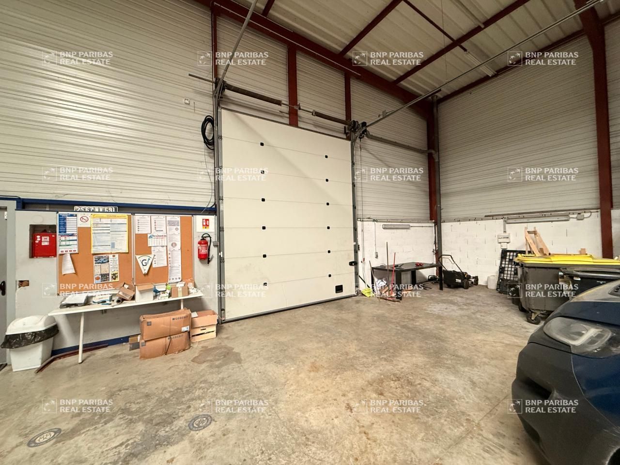 1100 m² pour ce activité en vente à Fontenay-trésigny