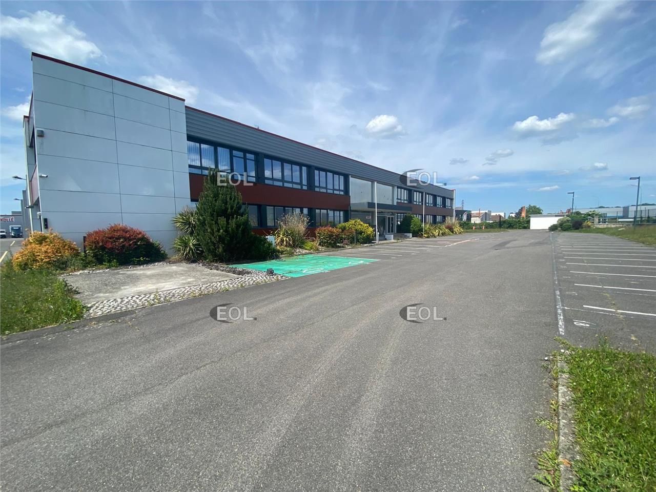 Location Terrains 15162 m² divisibles à partir de 3502 m²