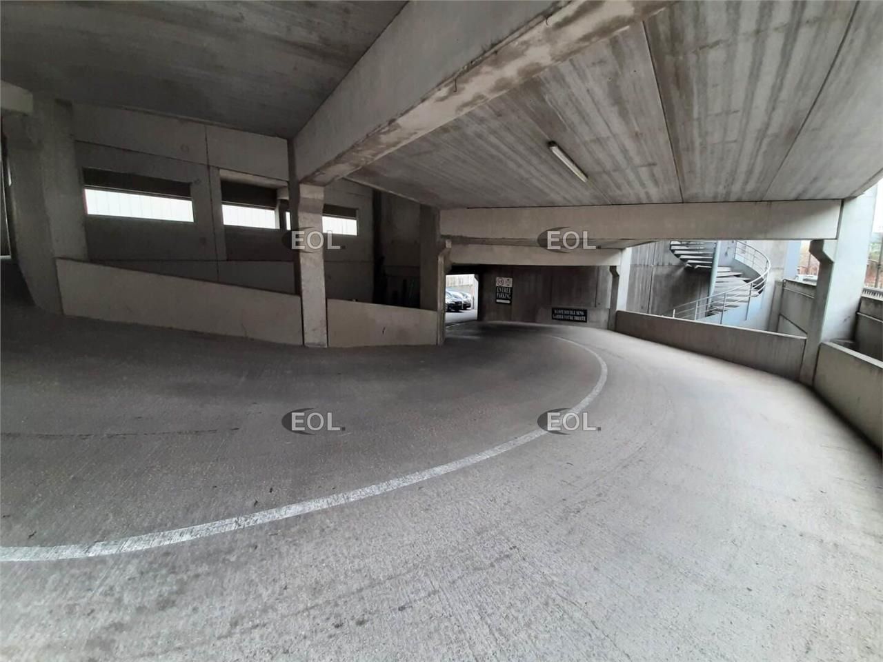 A LOUER - Locaux d'activité à Ivry sur Seine (94)