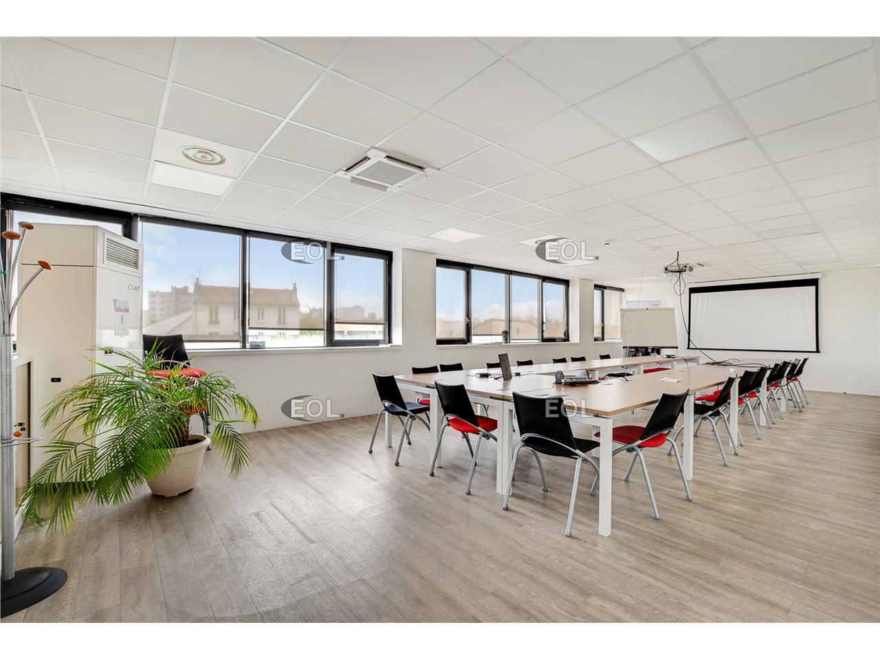 A VENDRE - Plateaux de bureaux à Gentilly (94)