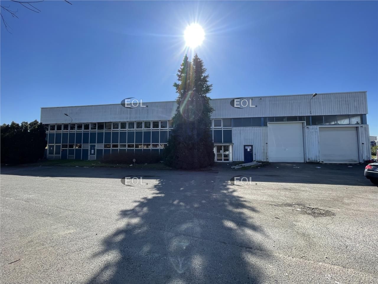 A LOUER : Bâtiment indépendant de  4 400m² à Saint Ouen l'Aumône