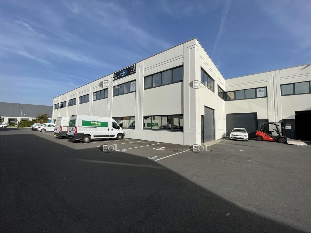 Location Local d'activités 900 m² non divisibles
