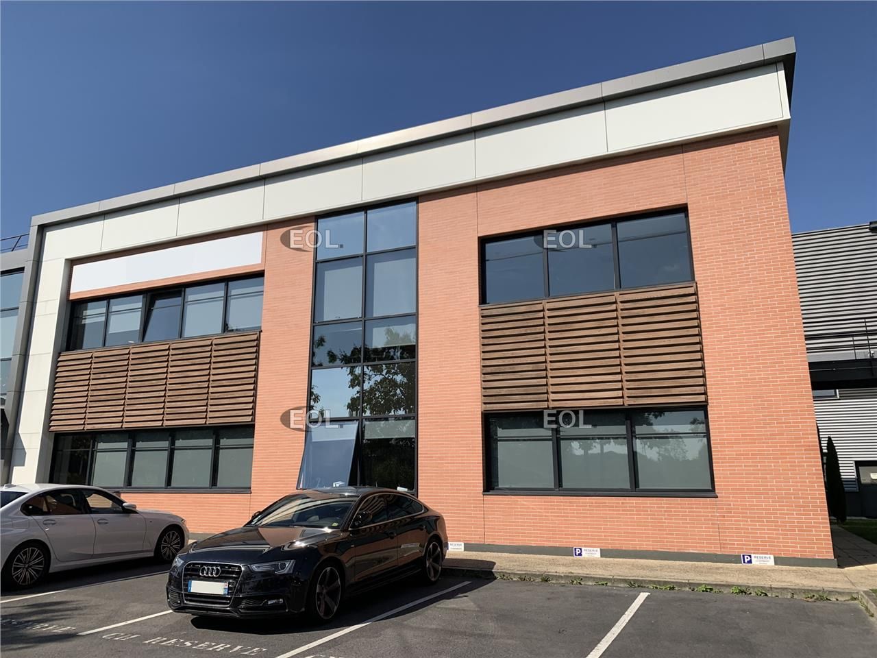 Location Entrepôt 2312 m² non divisibles