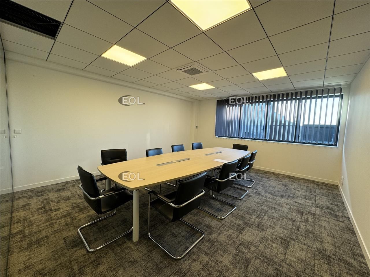 Location Bureaux 254 m² non divisibles