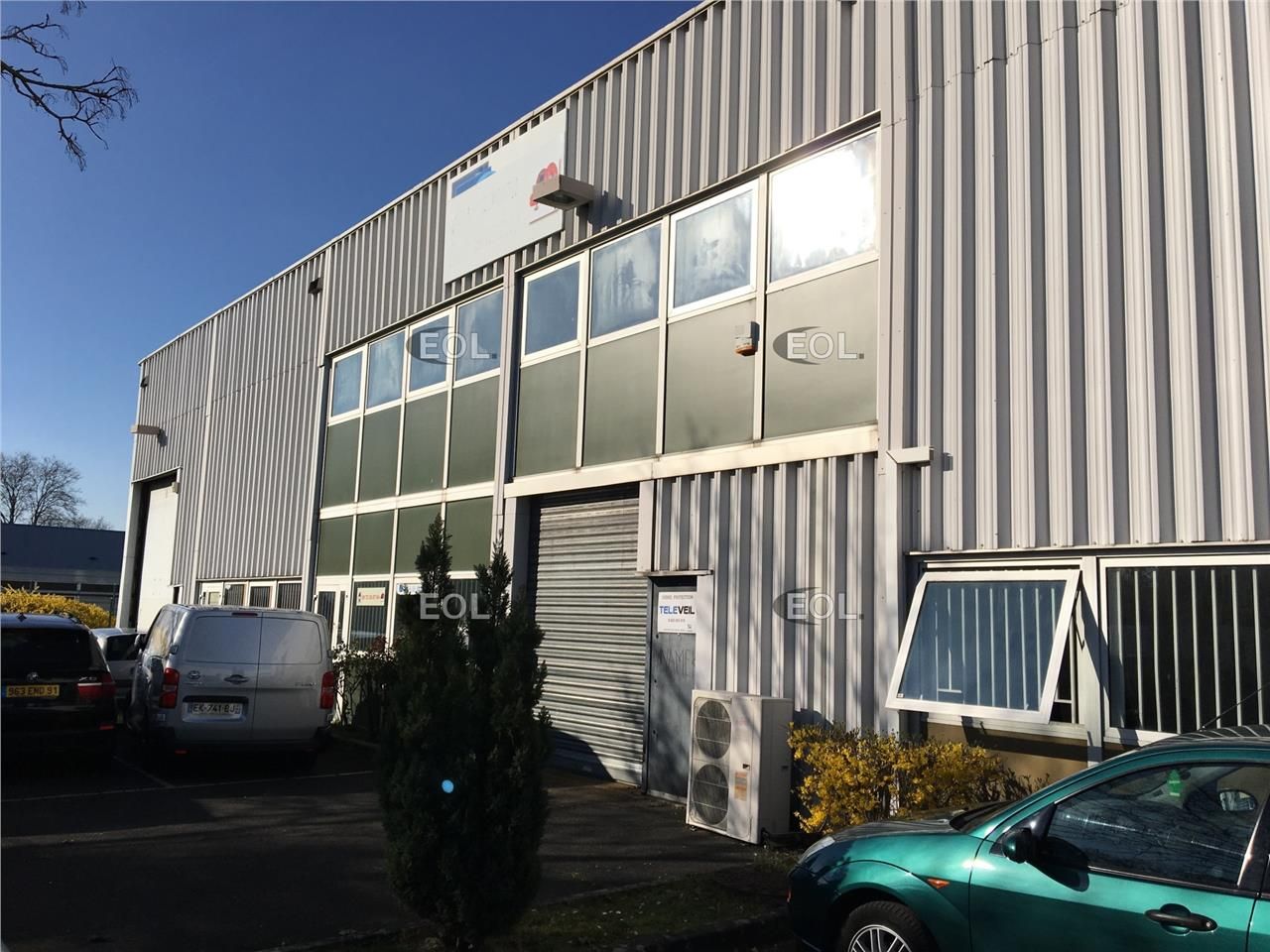 Location Local d'activités 368 m² non divisibles