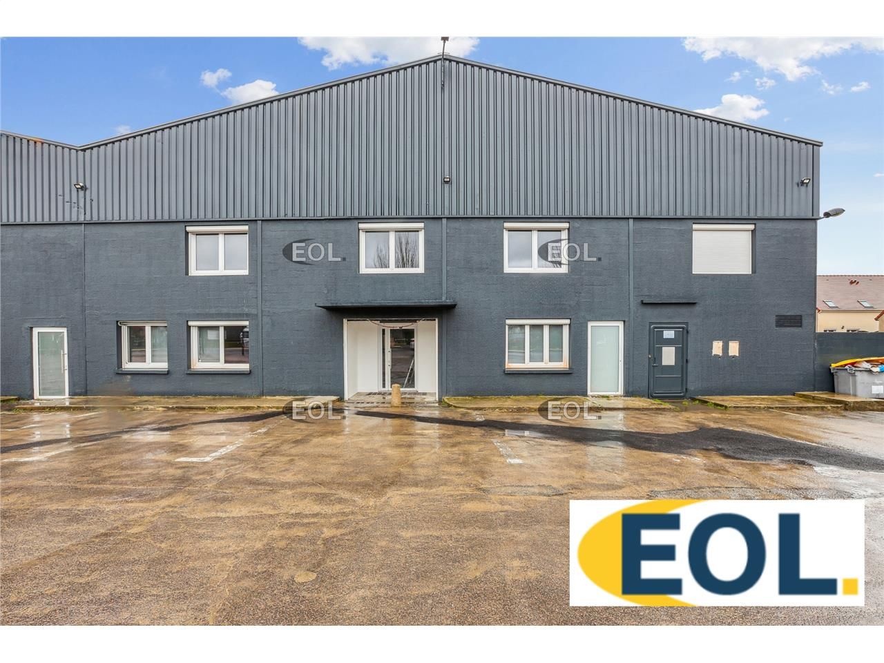 A louer - immeuble indépendant de 5 500 m² environ