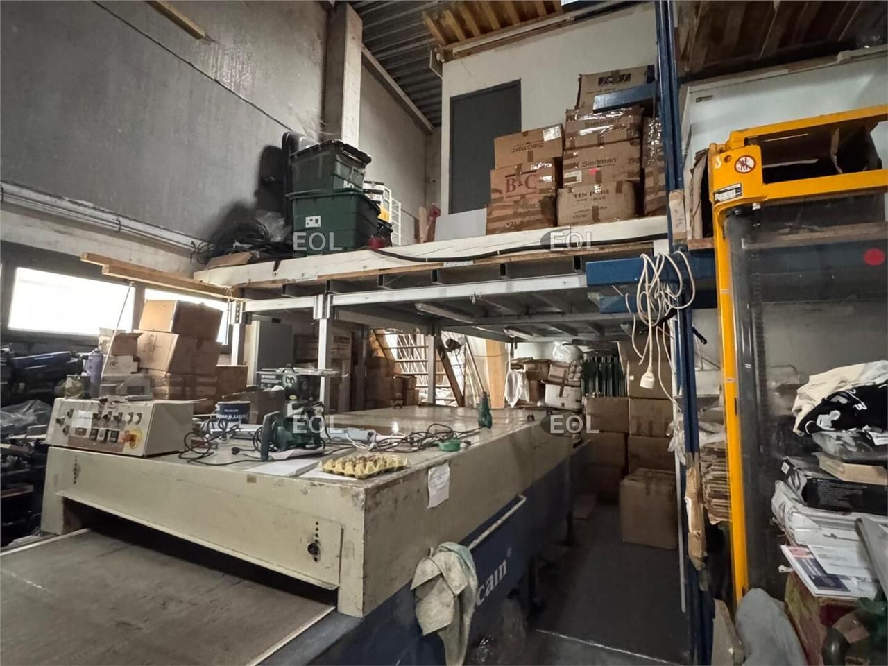 Vente Local d'activités 393 m² non divisibles