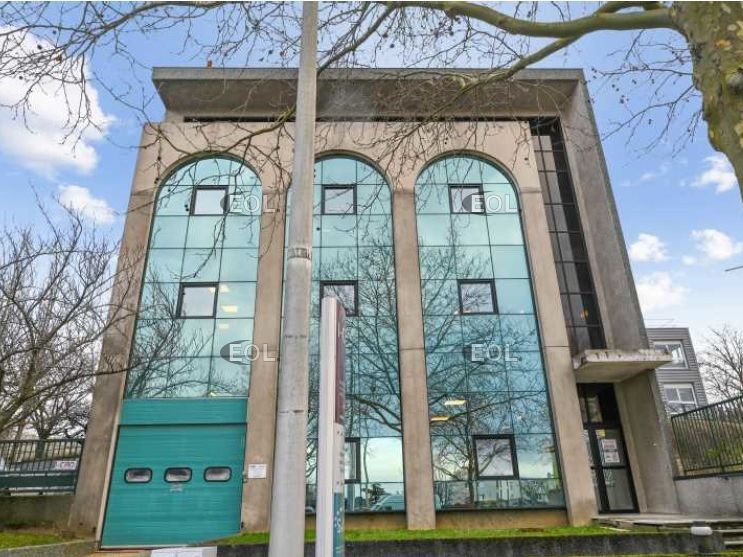 Vente Local d'activités 1237 m² non divisibles