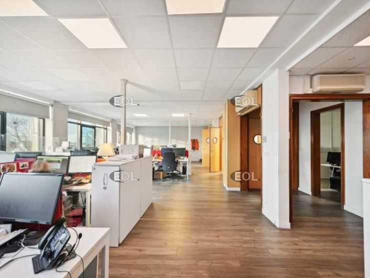 A VENDRE - Bâtiment indépendant à usage de bureaux et activité à L'Hay les Roses (94)