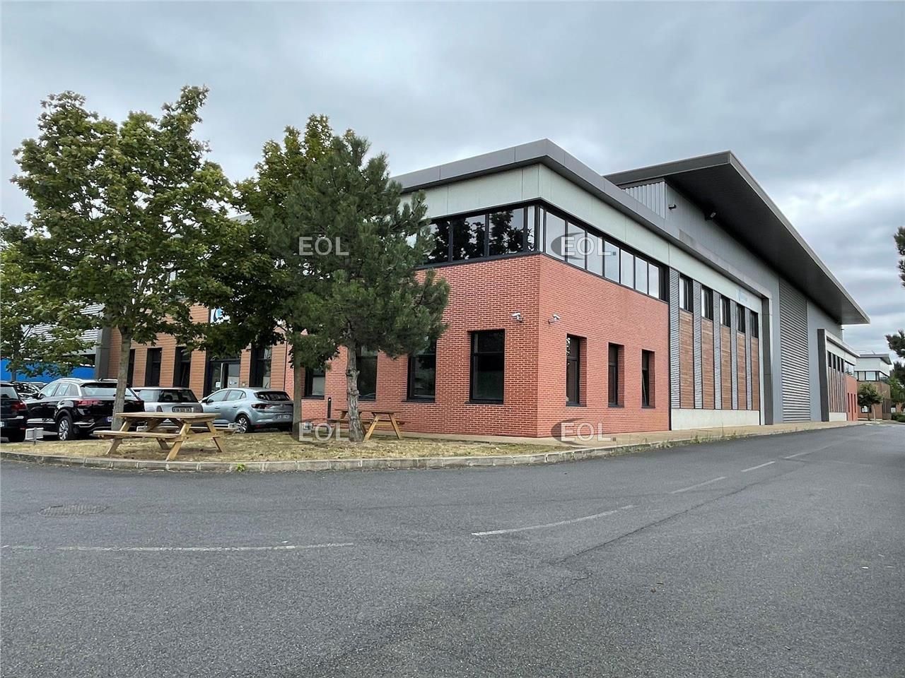 Location Local d'activités 680 m² non divisibles