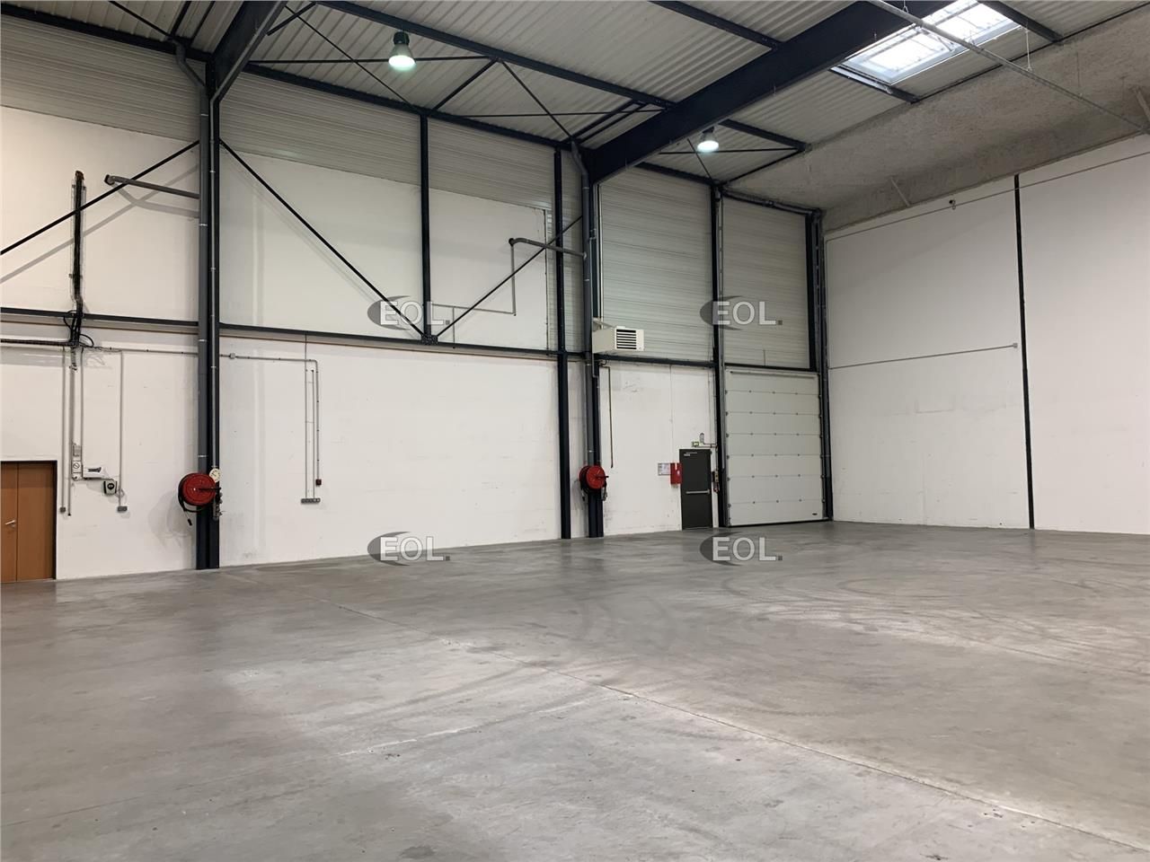 A LOUER : Local d'activités de 680 m²