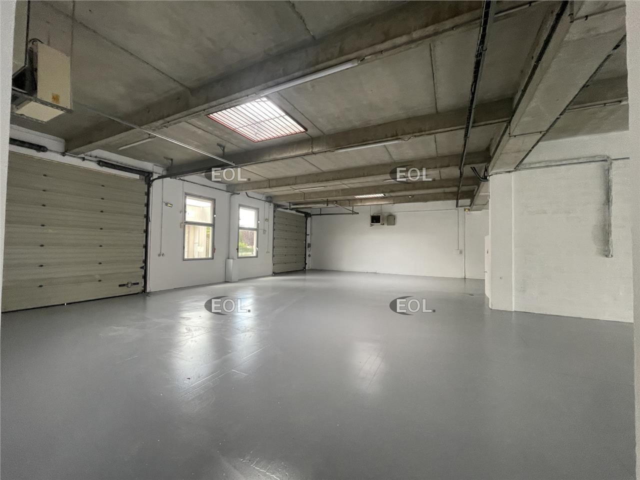 A louer - local d'activités de 218 m² à La Verrière (78)