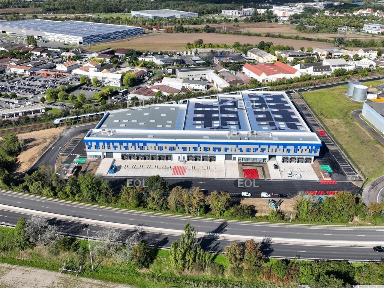 A LOUER : Bâtiment logistique neuve de 10 000 m² divisible à Conflans Sainte Honorine (78)