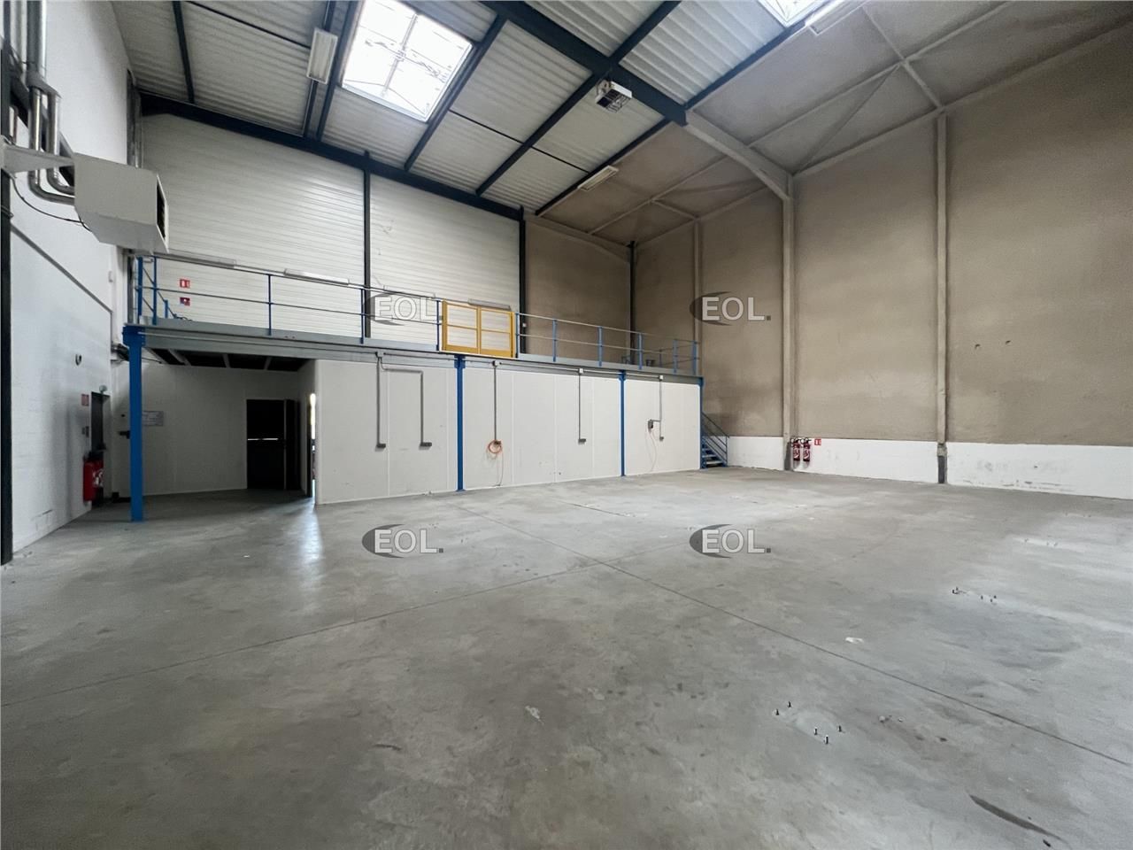 Location Local d'activités 1010 m² non divisibles