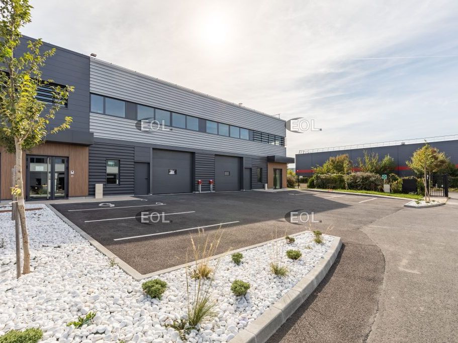 Location Local d'activités 339 m² non divisibles