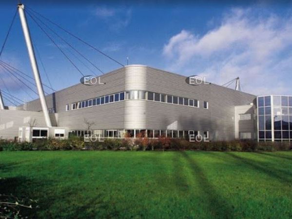 Location Entrepôt 40010 m² non divisibles