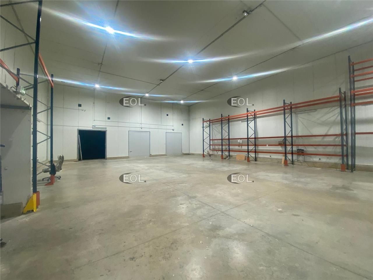 A LOUER - Entrepôt avec bureaux de 1 963 m² à Meaux (77)