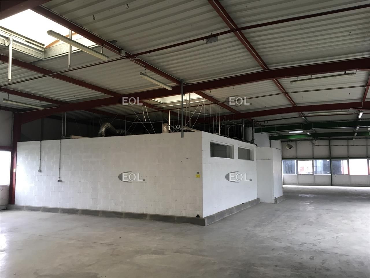 A LOUER - Local d'activités avec bureaux de 650 m² à Villebon-sur-Yvette (91)