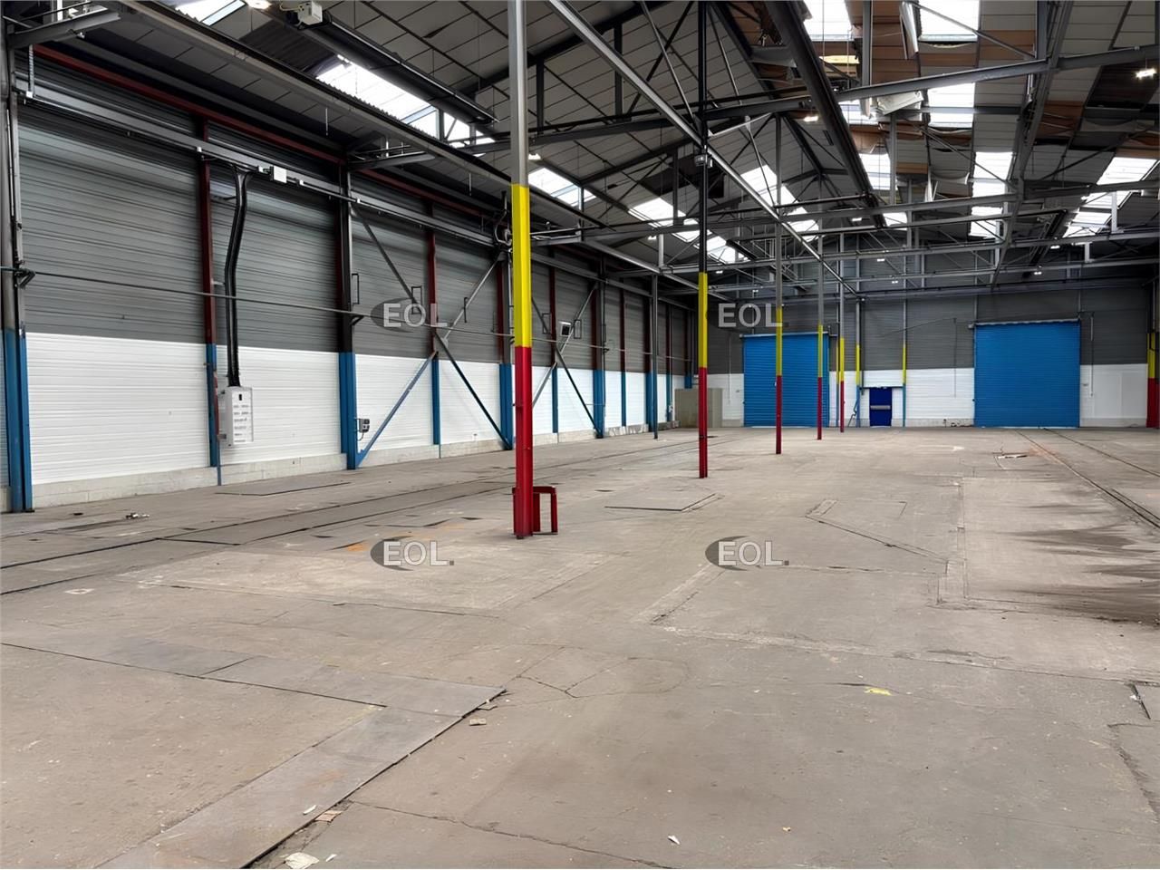 Local d'activités de 1 600 m² à louer à Corbeil-Essonnes (91)