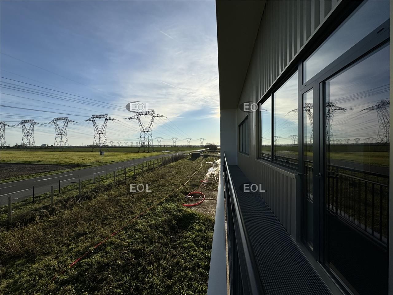 Location Local d'activités 2465 m² divisibles à partir de 493 m²