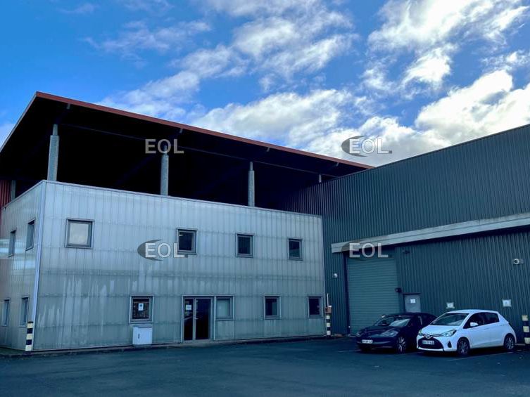 Location Local d'activités 4463 m² divisibles à partir de 834 m²