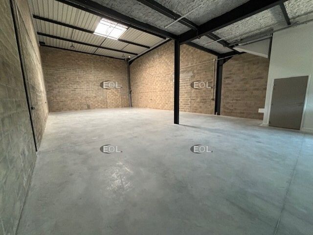 Location Local d'activités 270 m² non divisibles