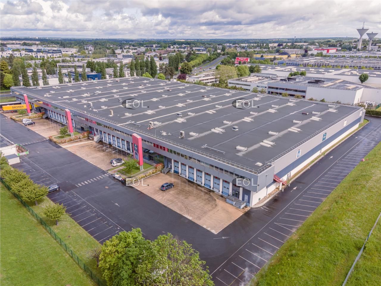 Location Entrepôt 8577 m² divisibles à partir de 4272 m²