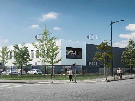 A LOUER - Bâtiment à usage d'entrepôt avec bureaux de 3 254 m² à Ozoir-la-Ferrière (77)
